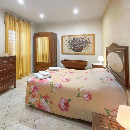 Awesome Apartment In Bari With Wifi Eksteriør billede