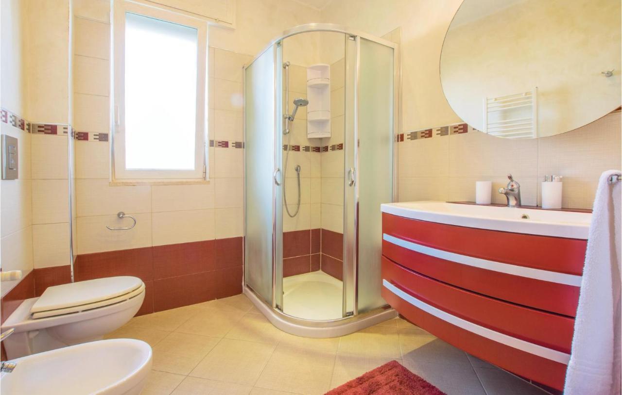 Awesome Apartment In Bari With Wifi Eksteriør billede