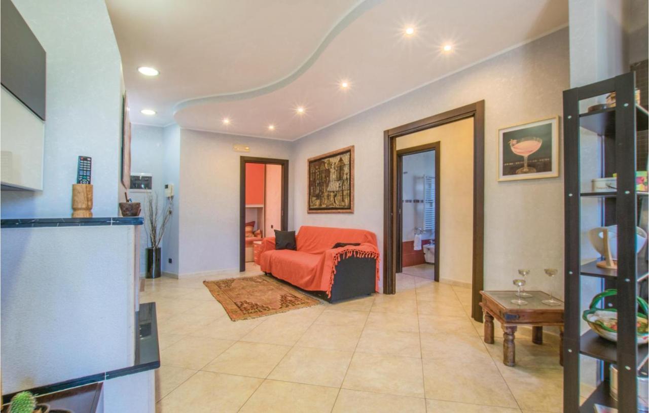Awesome Apartment In Bari With Wifi Eksteriør billede