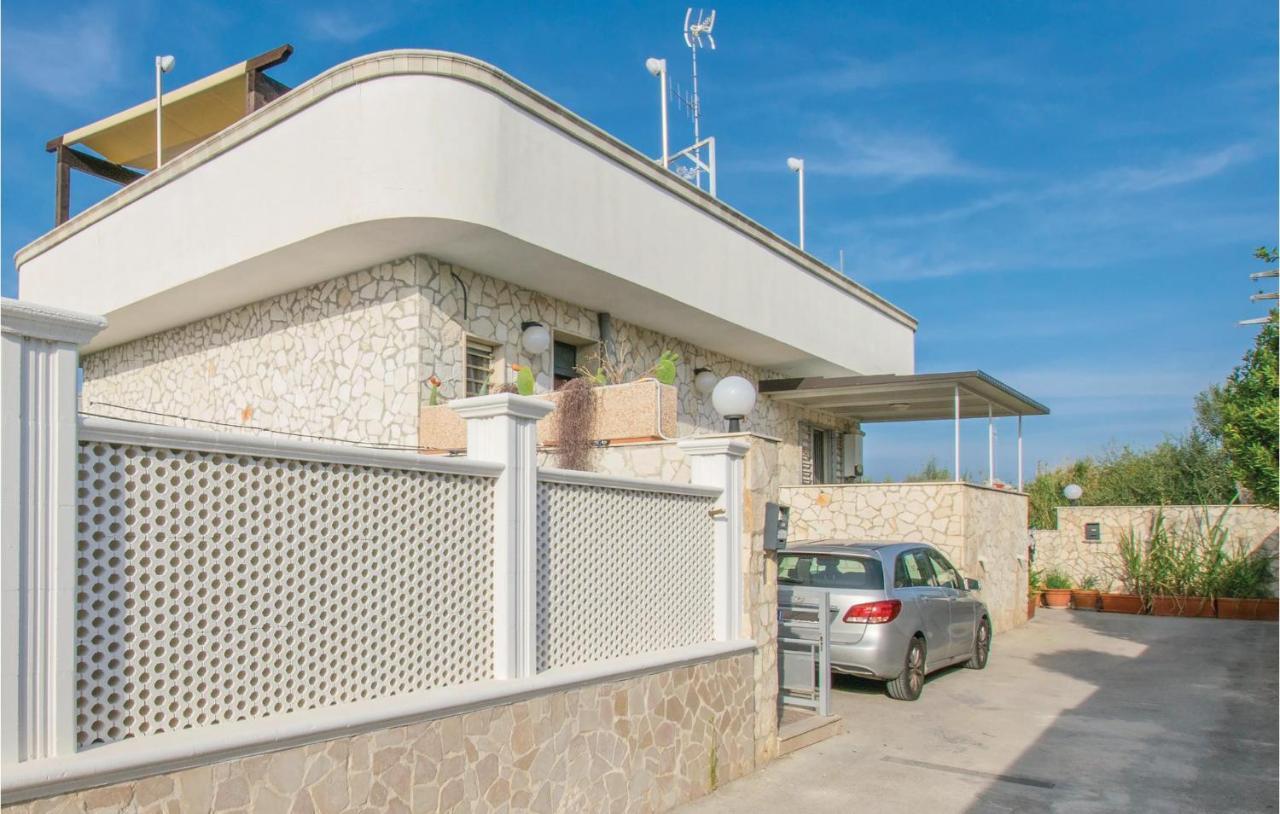 Awesome Apartment In Bari With Wifi Eksteriør billede
